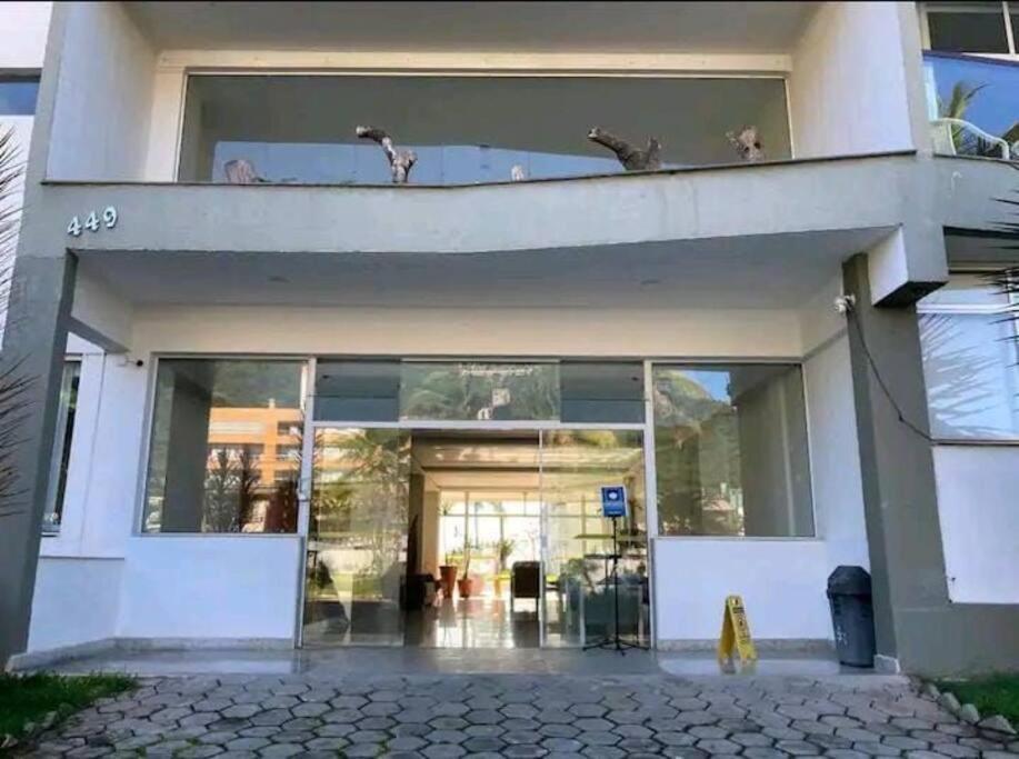 Apartment Excelente Nr 317, 2dormitorios, Pe Na Areia Toninhas Com Piscina Ubatuba