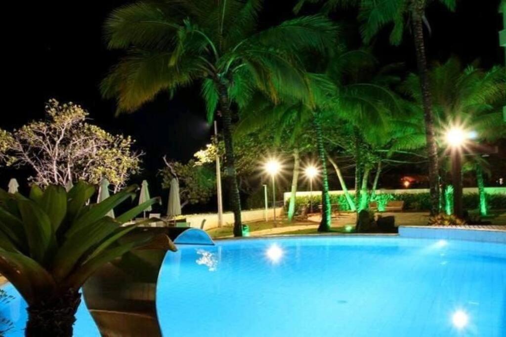 Excelente Nr 317, 2dormitorios, Pe Na Areia Toninhas Com Piscina Apartment