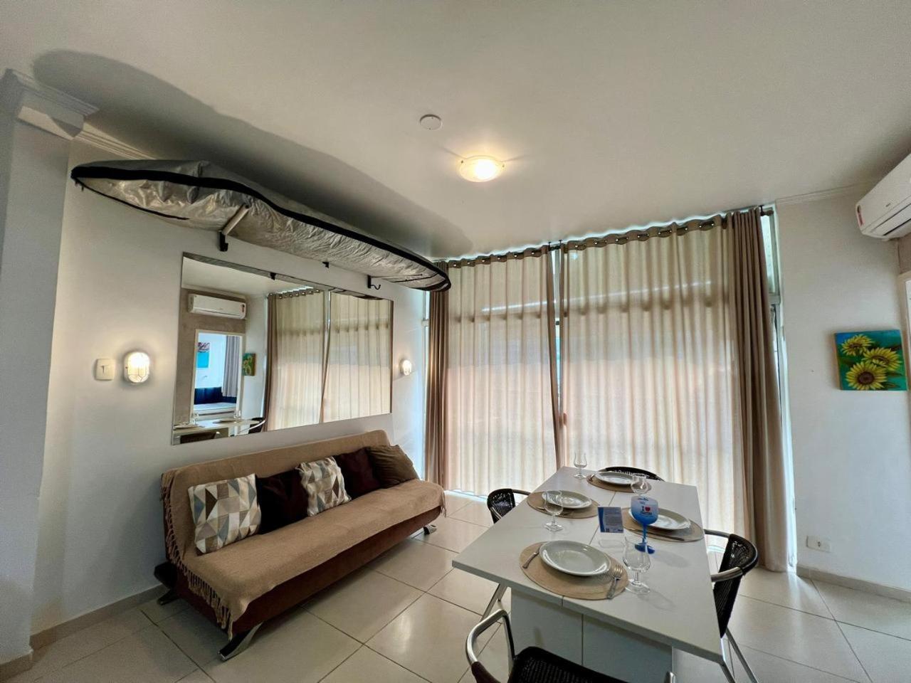 Excelente Nr 317, 2dormitorios, Pe Na Areia Toninhas Com Piscina Ubatuba