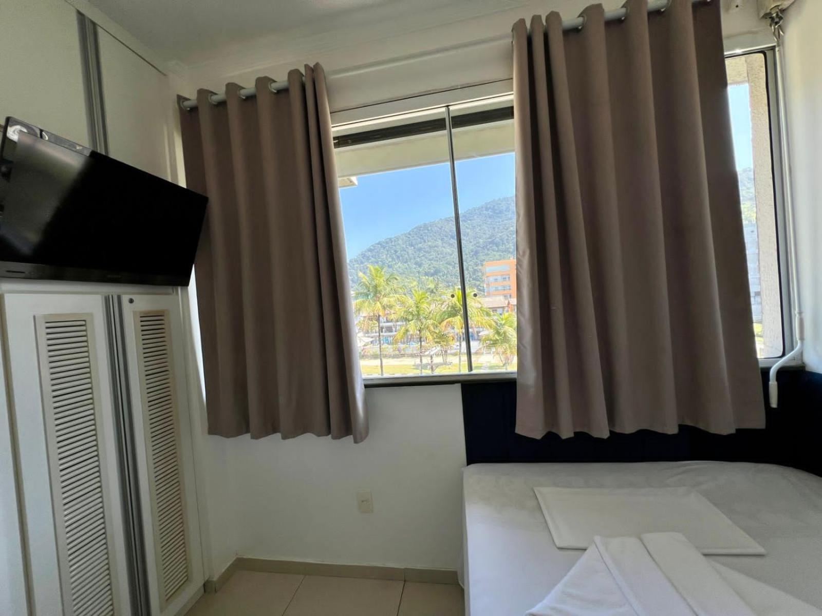 Excelente Nr 317, 2dormitorios, Pe Na Areia Toninhas Com Piscina Apartment Ubatuba